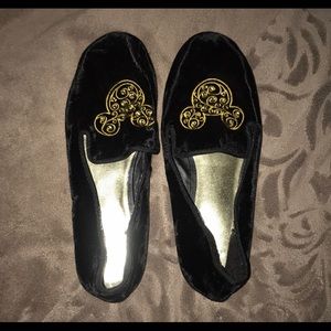 NWT Disney Velvet Loafers 👞 🏰 🥀